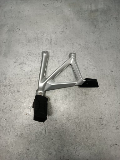 8537907 8530640 - BMW R 1250 2022r K50 подножка левая задняя