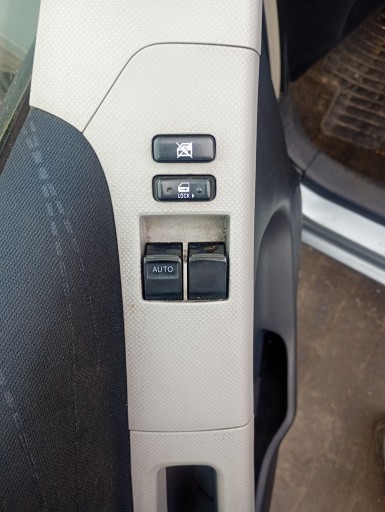 switch switch regulation regulacja windows Toyota Yaris 2 II FL 05-08