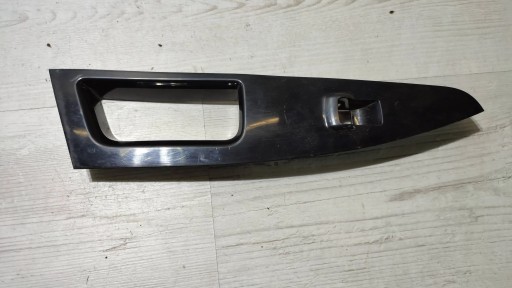 Ford Mondeo MK5 16r 2.0TDCi rear part side right cover przelacznika windows
