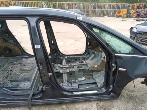 01 - OPEL ZAFIRA C ЧЕТВЕРТАЛЬНАЯ СТОЙКА ПРАВАЯ РАМКА 01Q