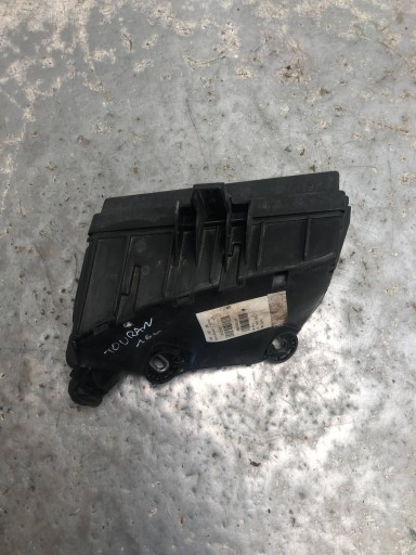 compartment of fuses VW TOURAN III 5Q0937125D 5Q0907361D
