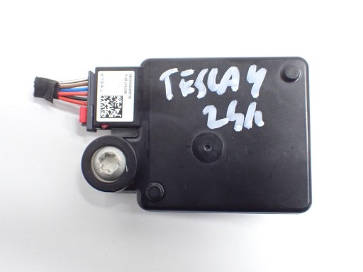 1607917-90 - Радарный датчик distronic 1607917-90-g tesla model y 24r