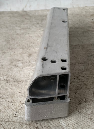 STREFA ZGNIOTU bal far AUDI A4 B8 8K0807331E