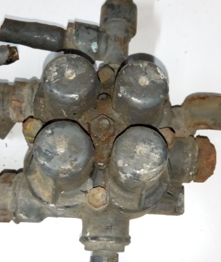 AE4437 - 4-канальний клапан DAF XF95