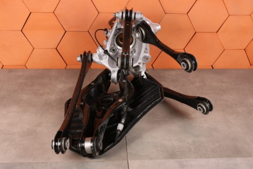 BMW 4' G22 G23 swing of the arm of the pivot left left rear part 6879525 9248 km !!!