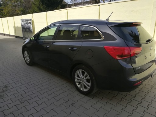 KIA CEED II KOMBI fenster karoserie links heck CHROM 2012