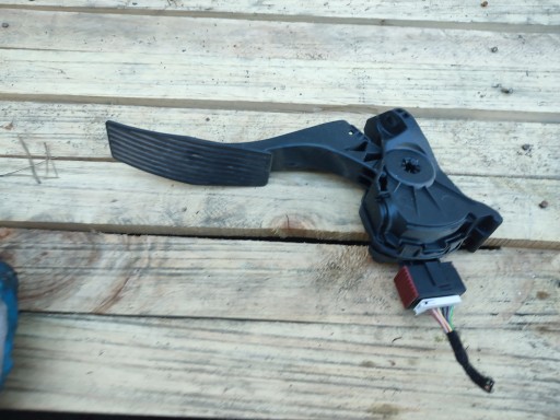 PEDAL potentiometer gas OPEL ASTRA J 13252702
