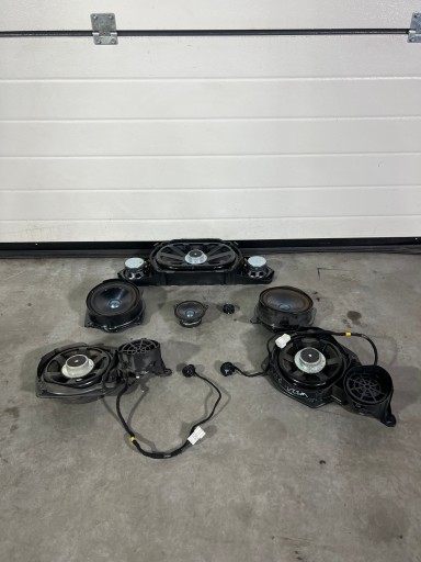 Комплект акустичних систем Mercedes в 221 S