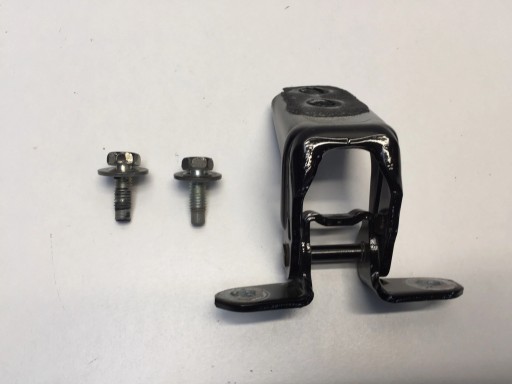 NISSAN Juke II F16 дверна петля права задня нижня