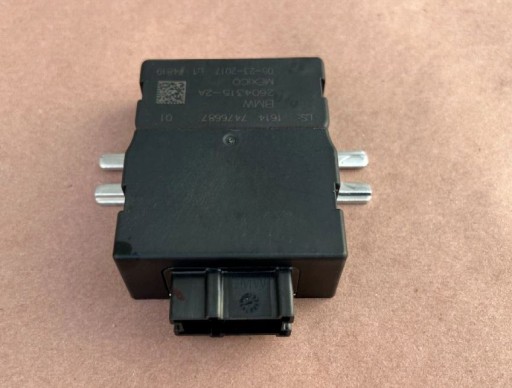 BMW F30 F20 F48 F39 F45 модуль топливного насоса 9494391