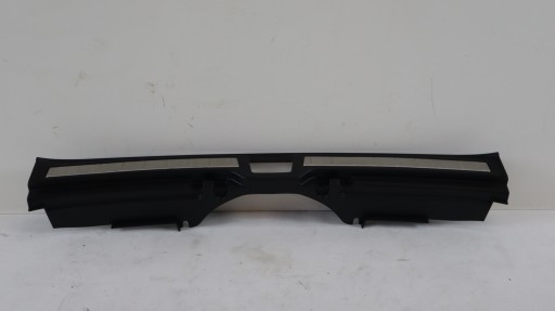 VOLVO XC40 ЗАДНЯЯ КРЫШКА РЕМНЯ 31440884