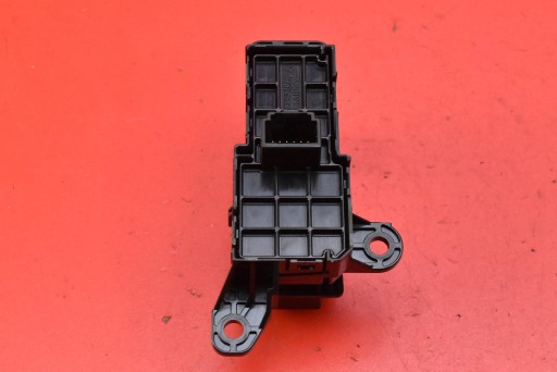 lever button electric brake 75P286 TOYOTA YARIS CROSS 20-25