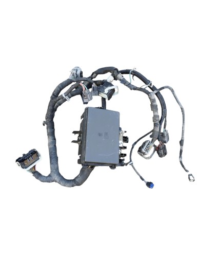 GK3T-9K499-BCC, GK3T-9K499-BCC - Блок запобіжників установка ford transit mk8