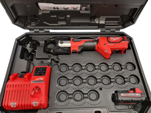 АККУМУЛЯТОРНЫЙ КАБЕЛЬ ДАВЛЕНИЯ MILWAUKEE HCCT-201C + CU 10-300 МАТРИЦ