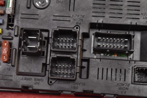 Module fusibles BSI 21676159-4 CITROEN C4 1 et 1.6 HDI 110 KM 04-08