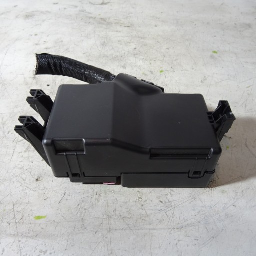 OPEL ASTRA K 1.6D Module fusibles 15513165