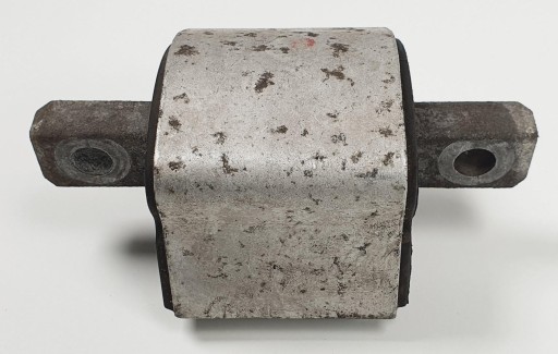 A2122400418 - Лапа подушка коробки автомат MERCEDES W204 CGI