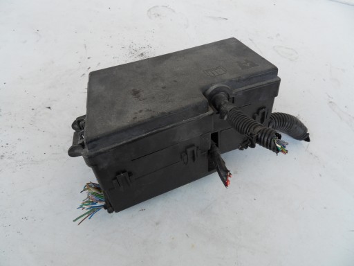 DM5T-14K733-ACA DM5T-14K733 - Блок запобіжників ford focus mk3 iii 10-14 1.0