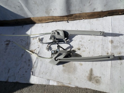 A2128203042 - Направляющая жалюзи задняя MERCEDES W212 универсал