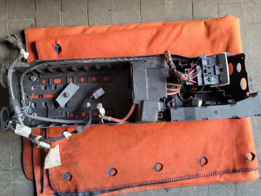 39014513 - ОСНОВАНИЕ АККУМУЛЯТОРА 39014514 OPEL ASTRA K В СБОРЕ