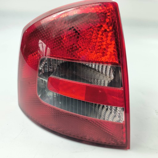 light left rear part 1Z5945095A SKODA OCTAVIA II HB LIFT