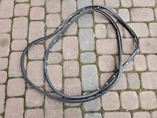 gasket door front przednich of left dookola door Opel Adam 13350526