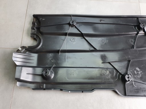 Audi A3 8Y HB cover chassis side right 5WA825202H 5WA825102A