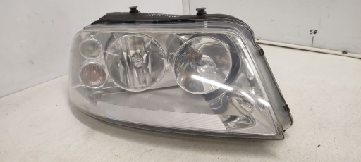 light front front right VW Sharan and LIFT
