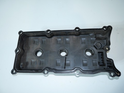 motor cover upper VQ35DE NISSAN