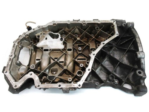 Масляный поддон Audi A4 B8 QUATTRO 2.0 TFSI CDNC