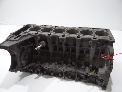 БЛОК ДВИГАТЕЛЯ BMW E60 N52B25A OE 7558325