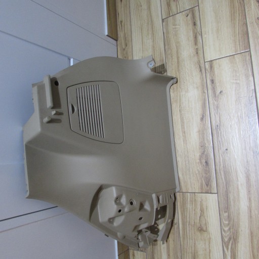 8200594340 - ПРАВЫЙ БЕКОН БАГАЖНИКА RENAULT MODUS