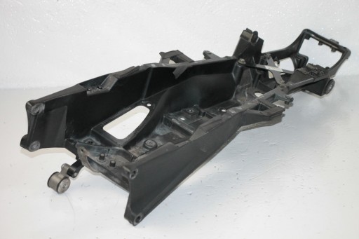 R1RN12 017 - Yamaha R1 RN12 04-06 заполнение колесной арки