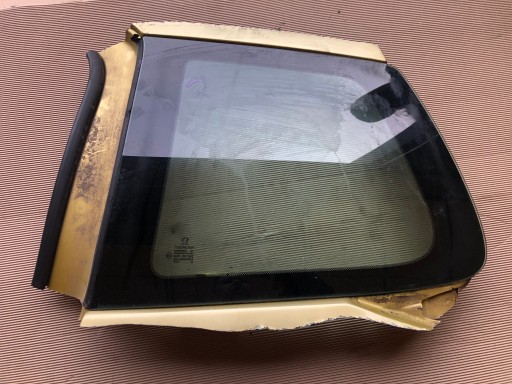 ЛЕВОЕ ЗАДНЕЕ СТЕКЛО КУЗОВА PEUGEOT 206 SW 03-09