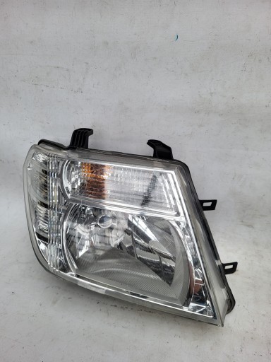 NISSAN NAVARA D40 LIFT 10-14 light right front front 260105X10B