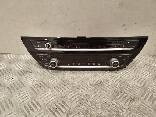 BMW 5 G30 comandi clima 6834435