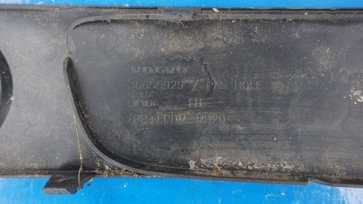 VOLVO S80 II grid moulding of a bumper left front