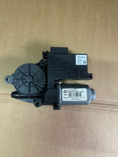 Электродвигатель стеклоподъемника левый передний vw t5 polo fabia 6y2959802 (22)