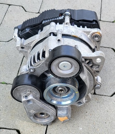 Генератор audi a4 a5 q5 a6 q3 a3 05e903018g