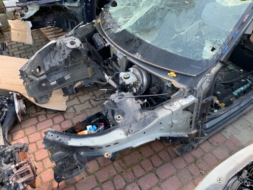 ЧЕТВЕРТЬ КУЗОВА ЗАД КРЫША БОКОВИНА ОДЕЖДА VOLVO XC60 II