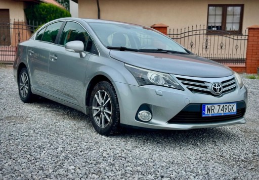 Toyota Avensis III Sedan Facelifting 1.8 Valvematic 147KM 2013