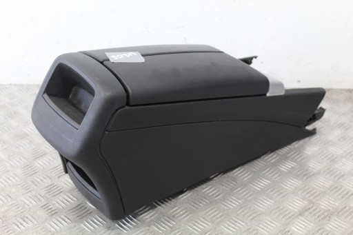 TUNEL central armrest C-KLASA W205