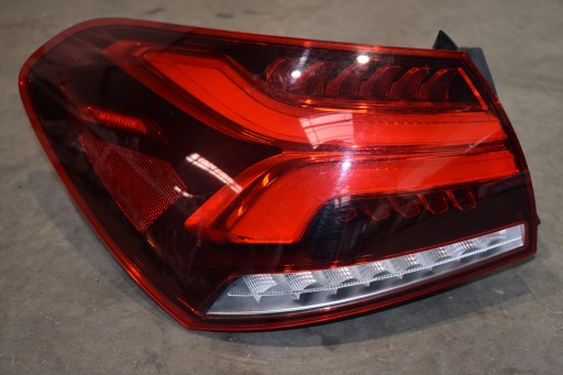 perfect condition light rear part rear left USA MERCEDES W177 1