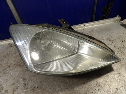 Ford Focus MK1 far prednja desna XS4X-13005