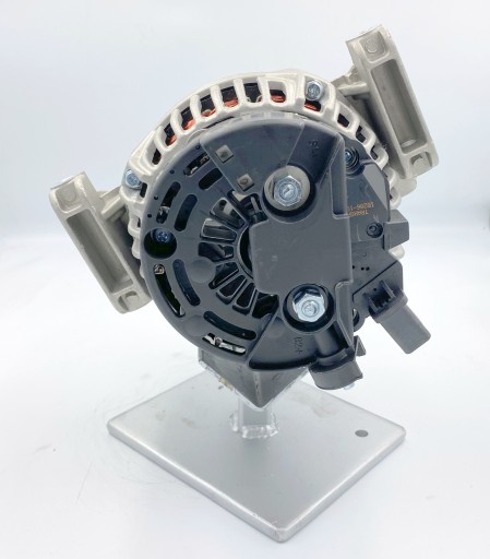 Вантажний генератор 114076 шевроле опель