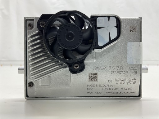 3WA907217B - Volkswagen tiguan 2016 лобовое стекло/камера на лобовом стекле