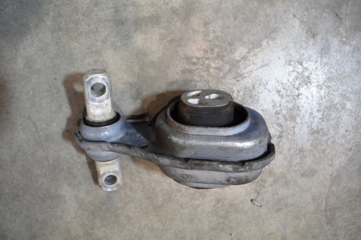IDEALNA airbag engine mount MERCEDES W118 W177 1