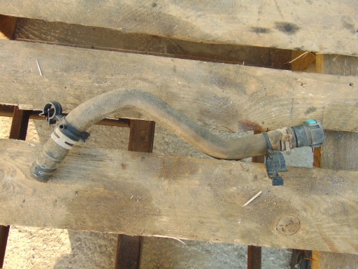 GN11-18K579-EB - ШЛАНГ ДЛЯ ВОДИ FORD ECOSPORT MK2 LIFT