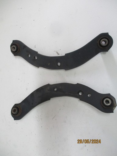 Querlenker hinten MITSUBISHI OUTLANDER III 2,2D