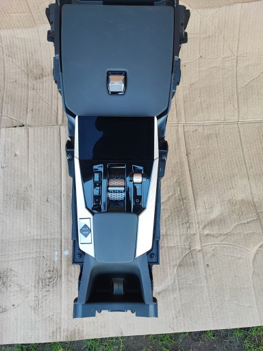 DS4 II DS4 II Crossback, центральный туннель